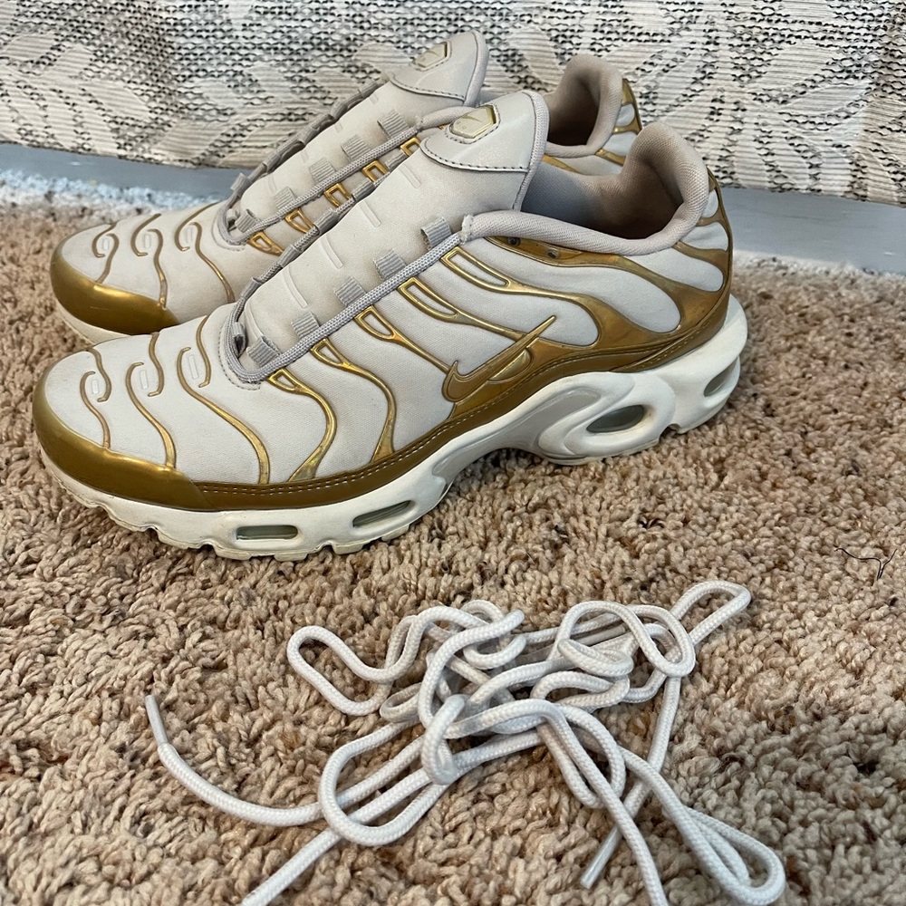 Nike Womens Air Max Plus